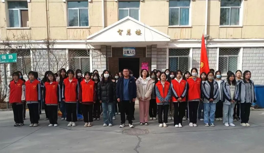 【先锋月】春风十里·不如学雷锋的你